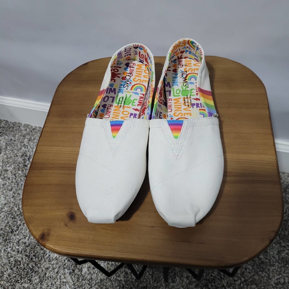 Toms Unity Rainbow Pride Stripe Alpargata Slip-On. Women's Sz 8.5